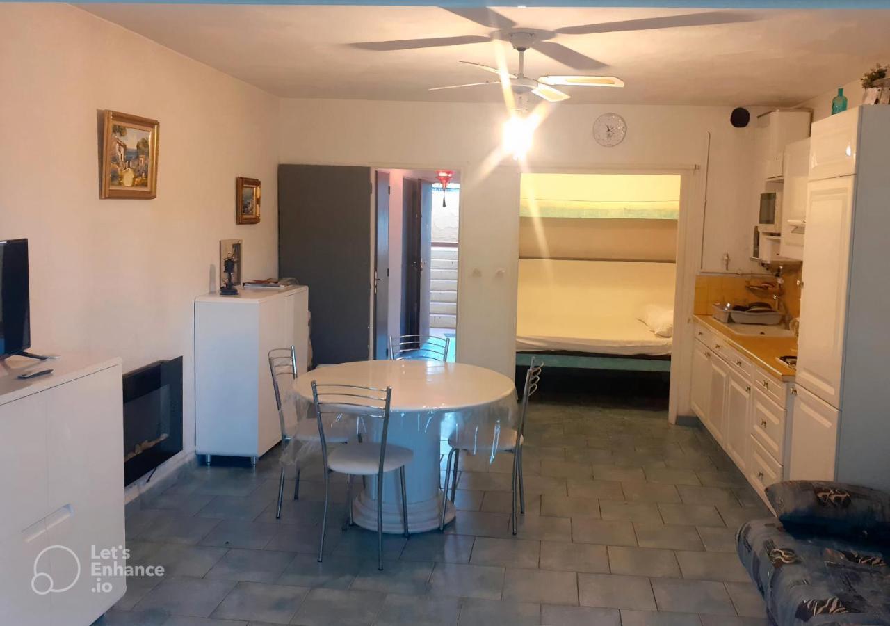 T1 Avec Piscine A 300M Des Plages Pour 4 Personnes - Residence Saint Elme La Seyne-sur-Mer Luaran gambar